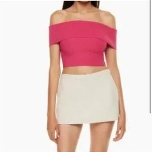 Babaton Fitted Stretchy Off the Shoulder with Exaggerated Collar in Bright Red